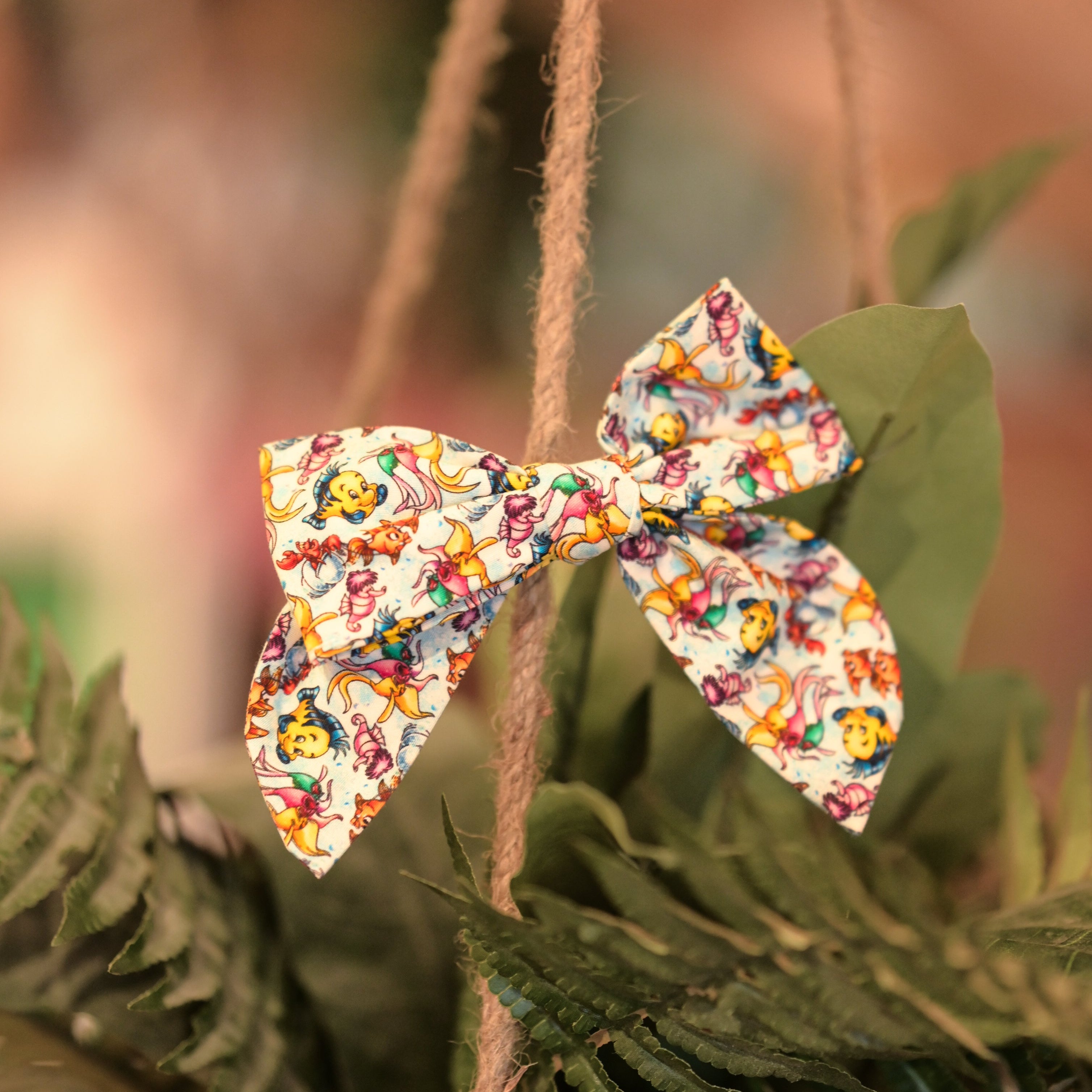 Fishy Friend Bow – Lawliepop's Clothing